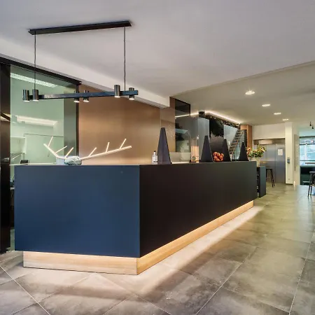Hotell Romantik Hirschen 4*
