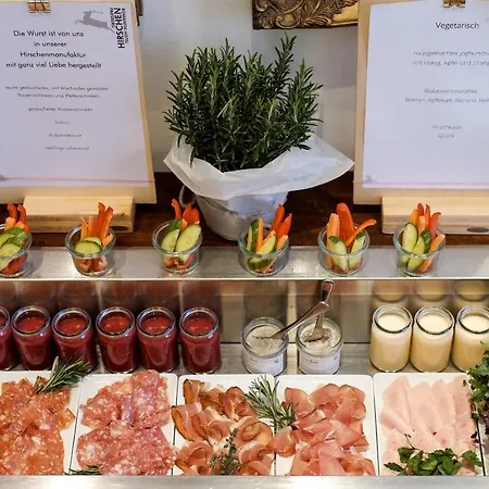 Romantik Hirschen Hotell 4*